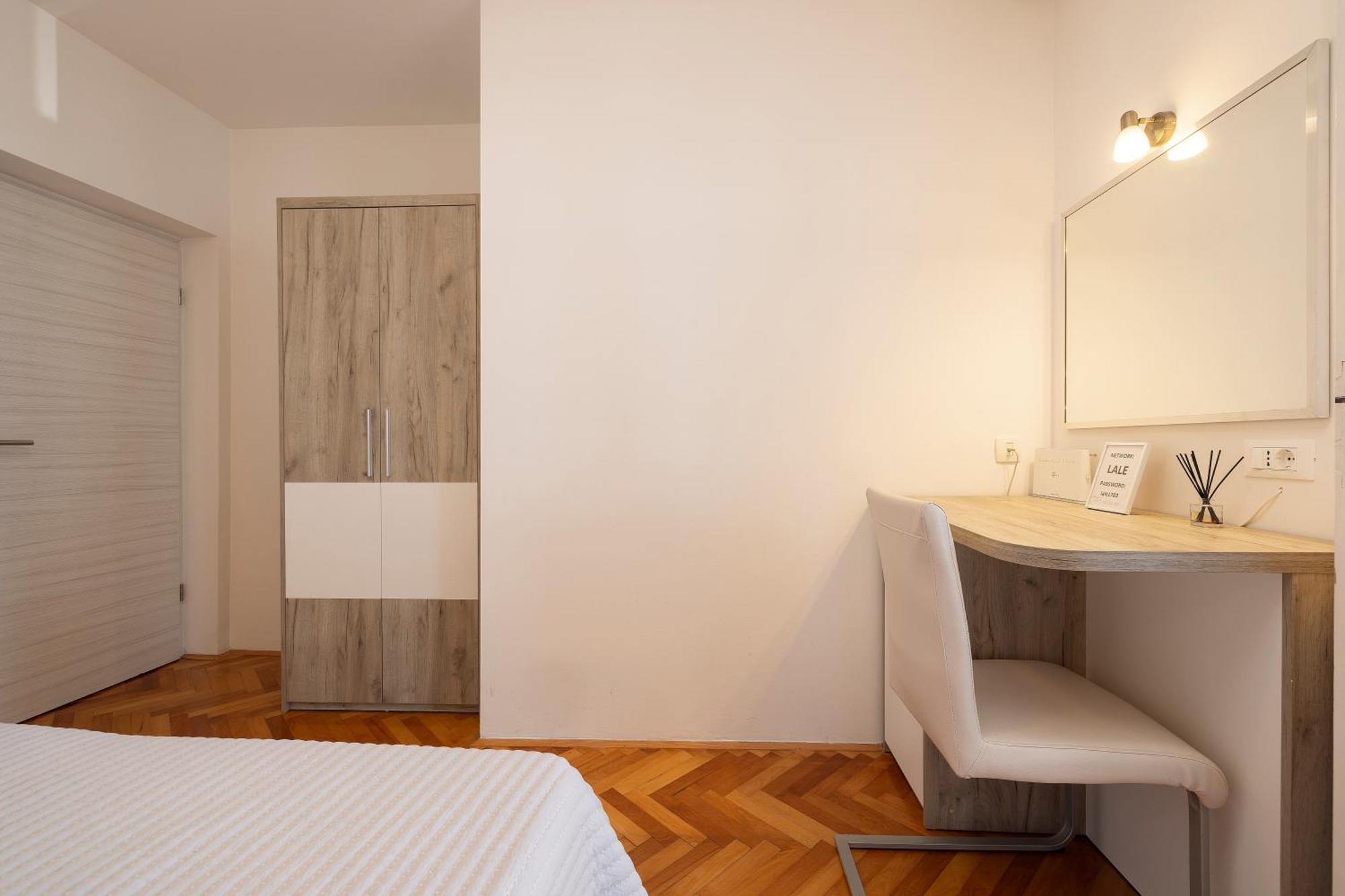 Apartment Apartmans Lale *