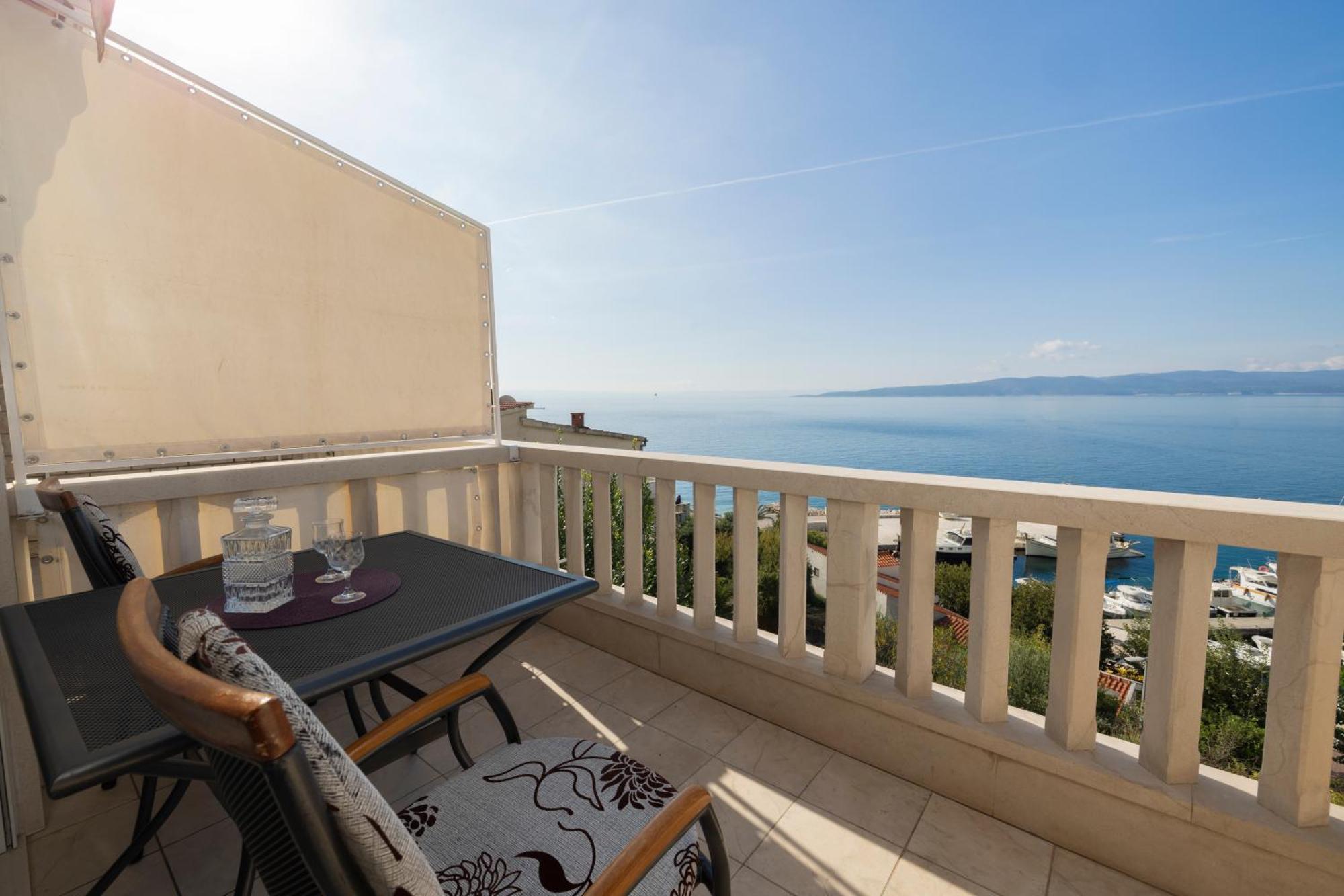 Apartment Apartmans Lale Brela