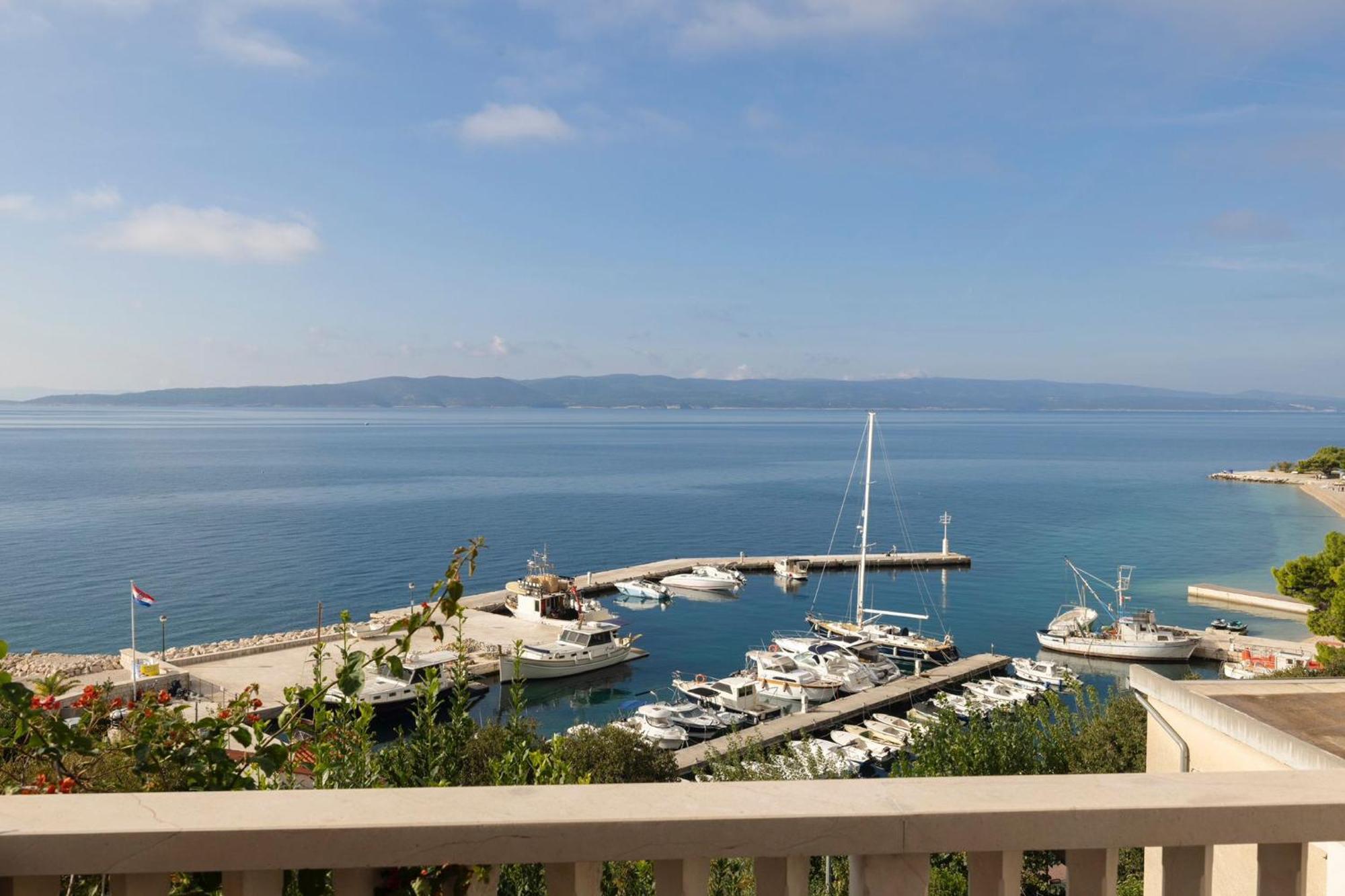 Apartmans Lale Apartment *